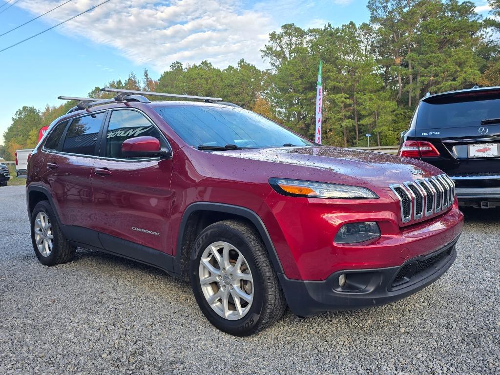 2014 Jeep Cherokee Latitude photo 3