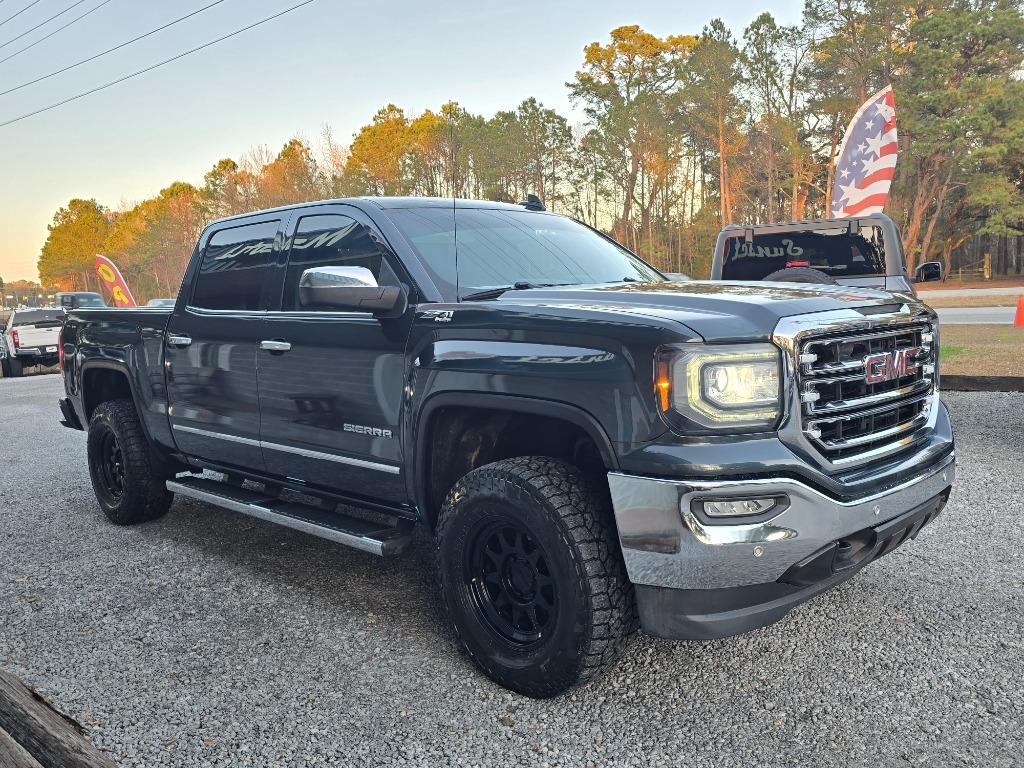 2018 GMC Sierra 1500 SLT's photo