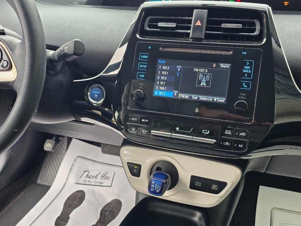 2016 Toyota Prius Two - Photo 16