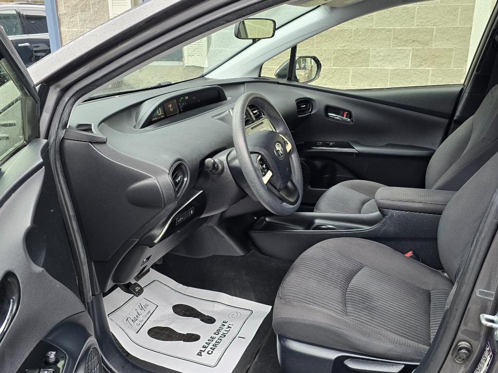 2016 Toyota Prius Two - Photo 12