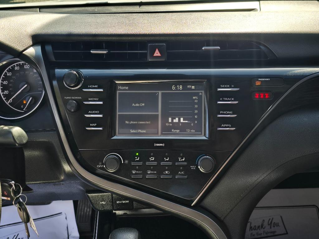2020 Toyota Camry LE - Photo 15