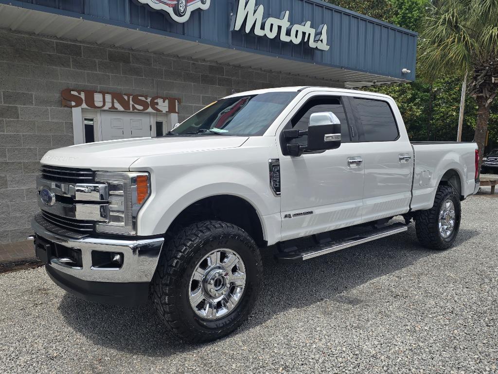 2019 Ford F-250 Lariat 4x4 Crew Cab 6-3/4' Box's photo