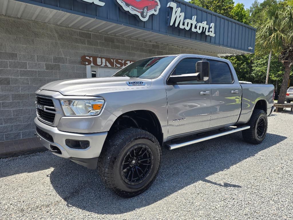 2019 RAM 1500 Big Horn/Lone Star 4x4 Crew Cab 6'4's photo