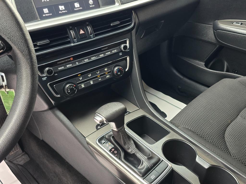 2020 Kia Optima LX - Photo 16