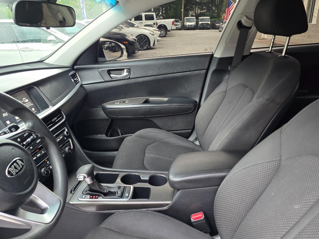 2020 Kia Optima LX - Photo 13