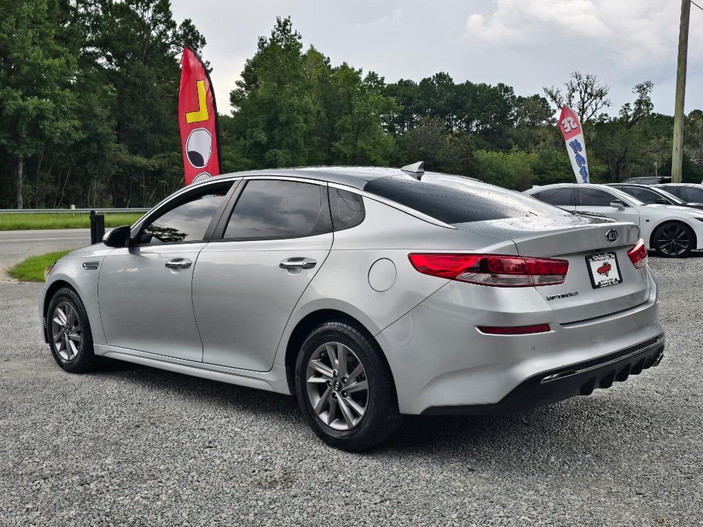 2020 Kia Optima LX - Photo 7